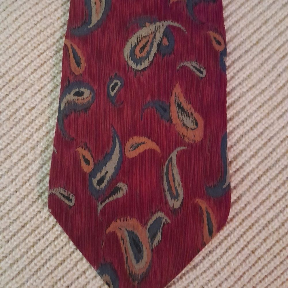 New Bill Blass Silk Tie